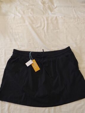 NWT Kona Sol Black Pull-On Swim Skirt w/Panty & Drawstring Size L (12-24) NEW